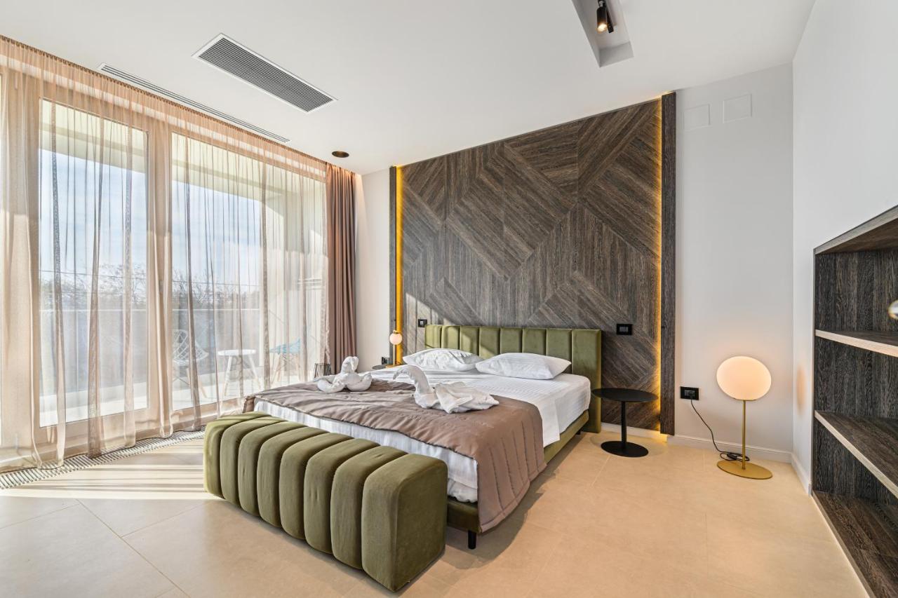 Seascape Villa Ефоріє-Суд Екстер'єр фото