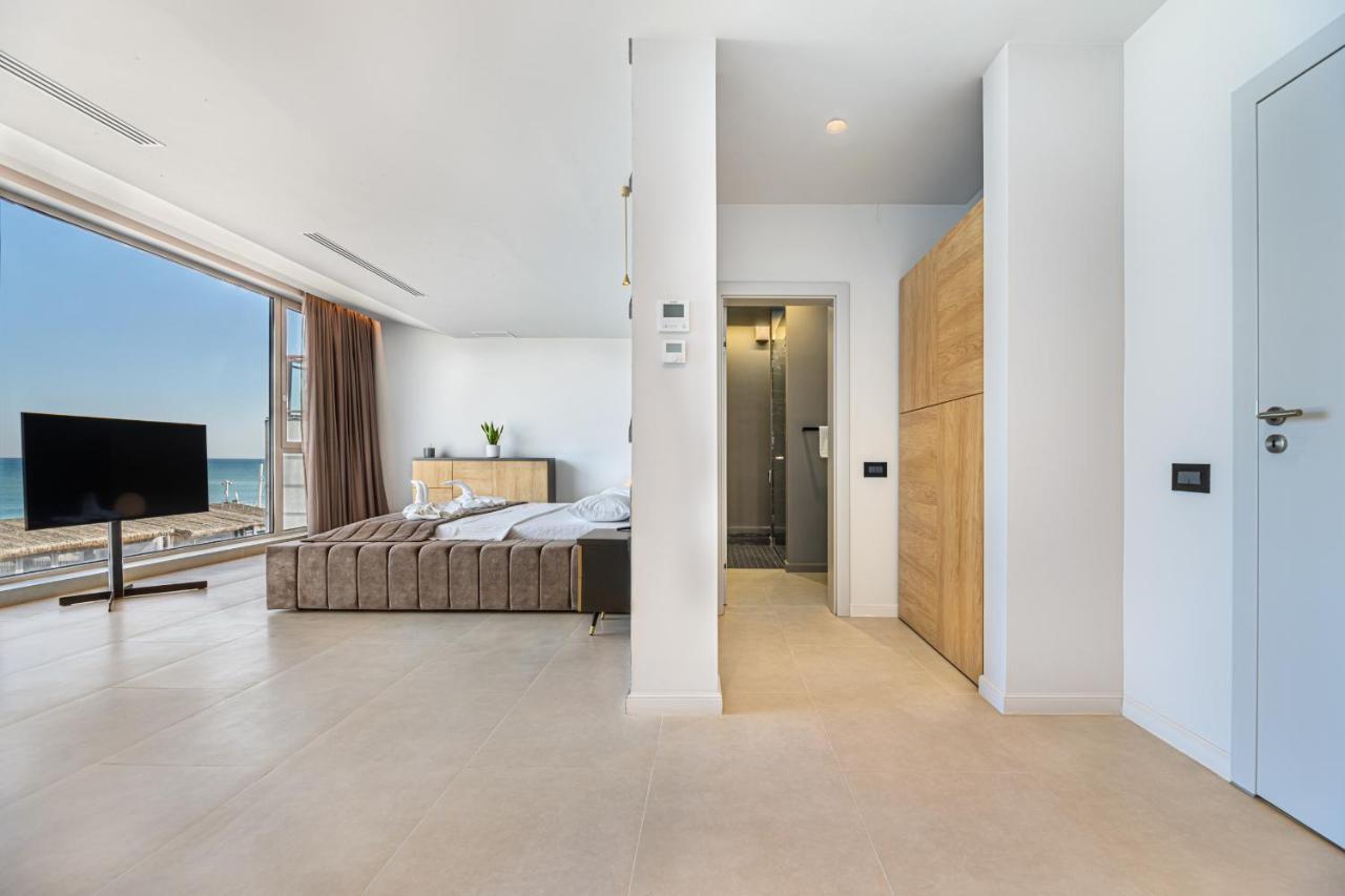 Seascape Villa Ефоріє-Суд Екстер'єр фото